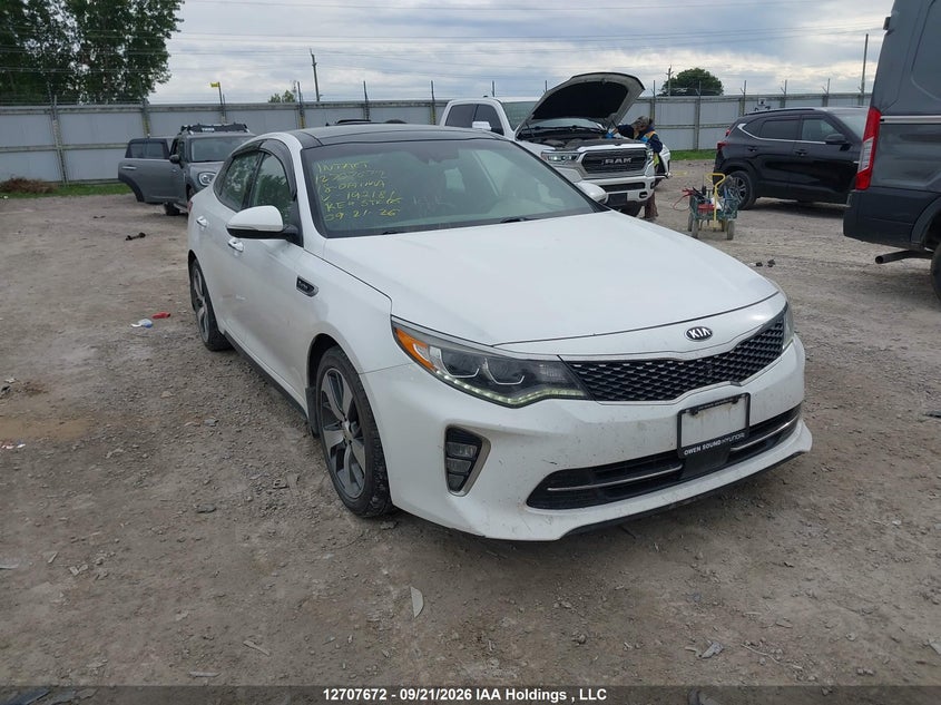 2018 Kia Optima, Удар ззаду, IAAI, VIN 5XXGV4L25JG192181