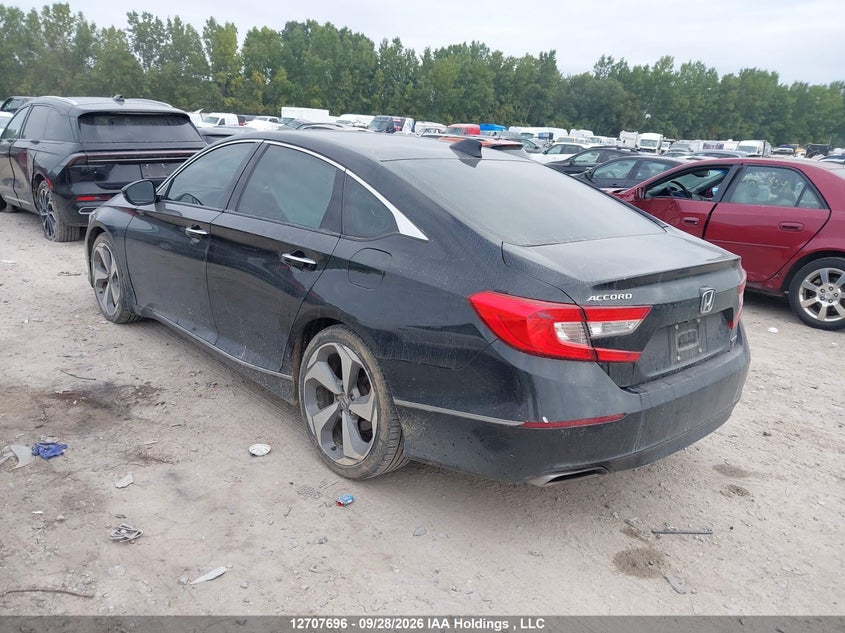 Vin: 1hgcv1f92ja806249, lot: 3113714, honda accord touring 20183