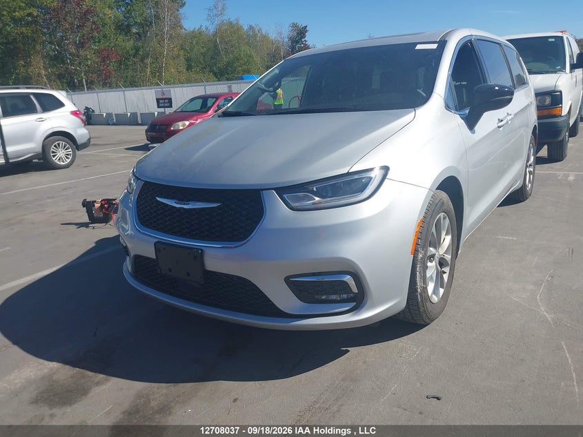 2026 Chrysler Pacifica, Пошкодження салону, IAAI, VIN 2C4RC1GG5TR264381 — фото 2