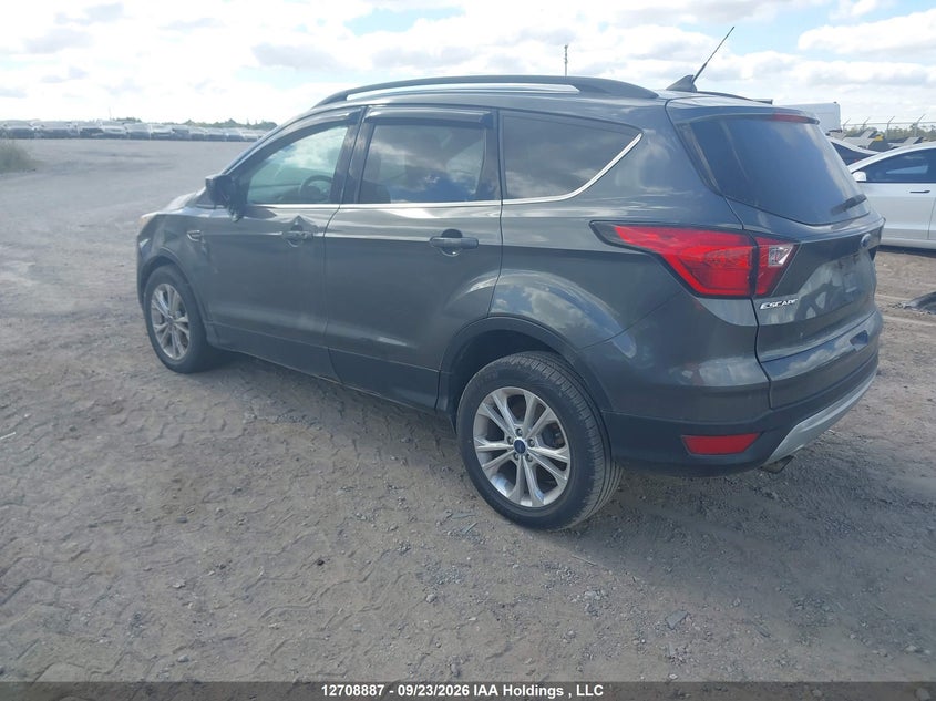 Vin: 1fmcu9hd9kub15779, lot: 3115002, ford escape sel 20193