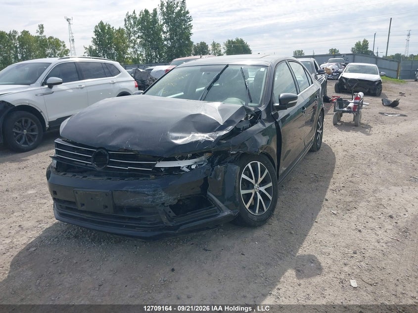 2015 Volkswagen Jetta Se, Front, IAAI, VIN 3VWD07AJXFM403052 — photo 2
