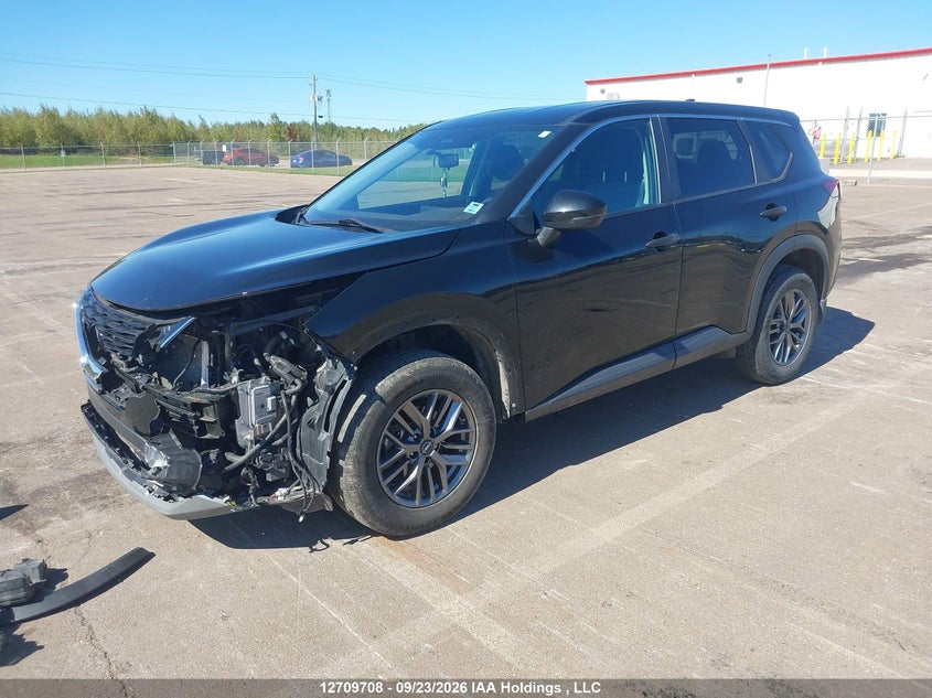 2022 Nissan Rogue S, Front, IAAI, VIN 5N1AT3ABXNC703331 — photo 2