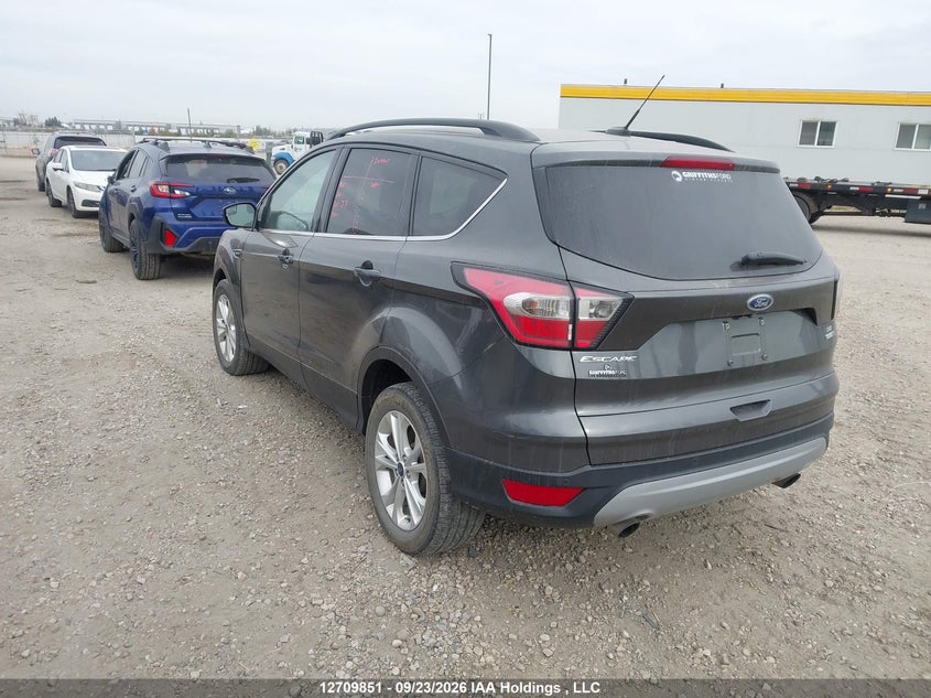 Vin: 1fmcu9gd7hub84190, lot: 3116011, ford escape se 20173