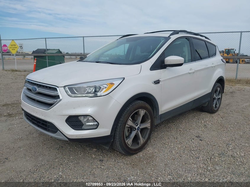 Vin: 1fmcu9g95huc29235, lot: 3116113, ford escape se 20172