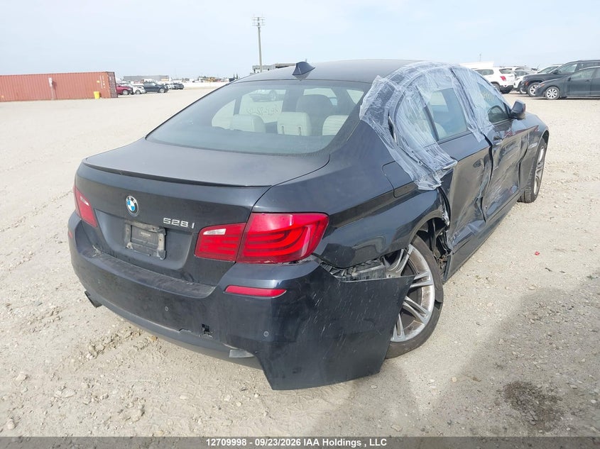Vin: wbaxh5c52cdw02940, lot: 3116158, bmw 528 xi 20124