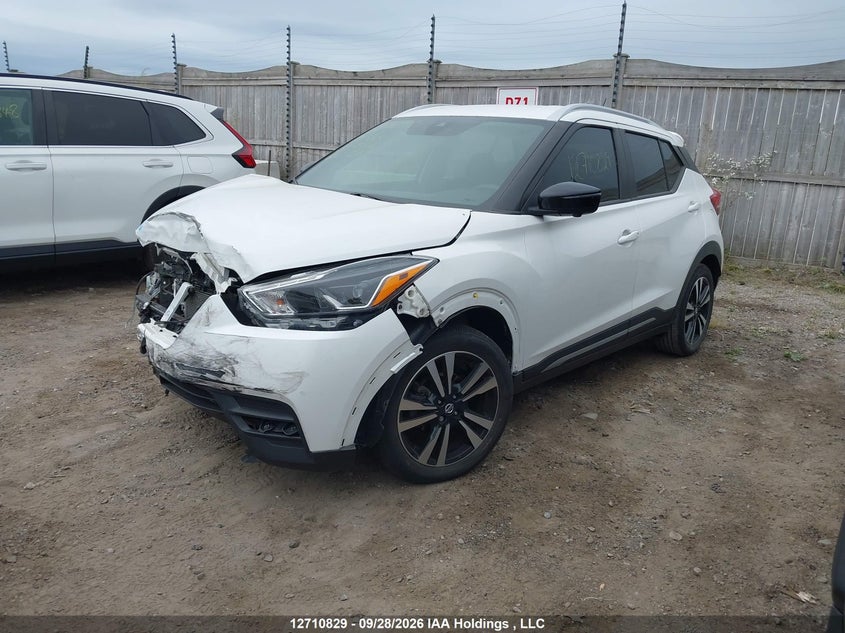 2020 Nissan Kicks, Front, IAAI, VIN 3N1CP5DV3LL579958 — photo 2