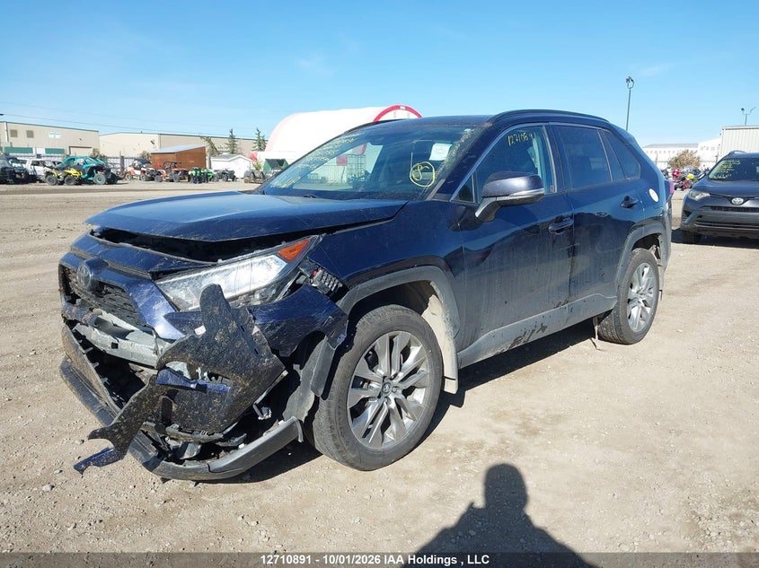 2020 Toyota Rav4 Xle, Front, IAAI, VIN 2T3R1RFV9LC062316 — photo 2