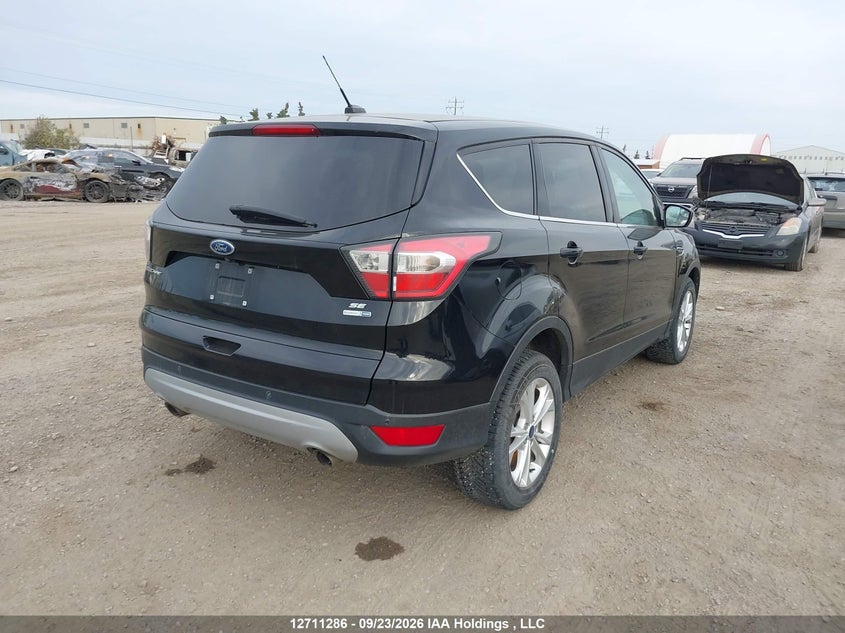 Vin: 1fmcu9gd1hua34592, lot: 3117557, ford escape se 20174