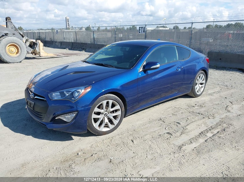 2014 Hyundai Genesis, Front, IAAI, VIN KMHHT6KD4EU115256 — photo 2