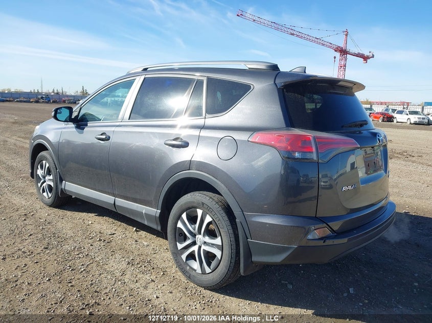 Vin: 2t3bfrev8hw655871, lot: 3119145, toyota rav4 le 20173