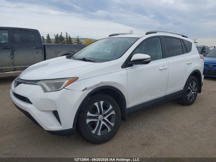 Vin: 2t3bfrev2hw564837, lot: 3119238, toyota rav4 le 20172