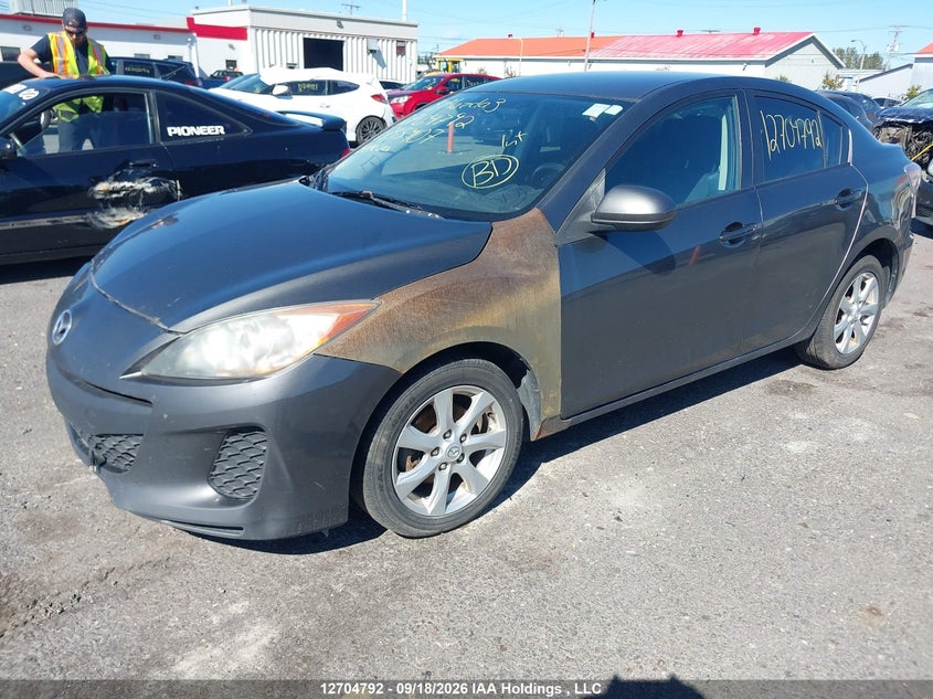 Vin: jm1bl1uf2d1735907, lot: 3119286, mazda mazda3 gx 20132