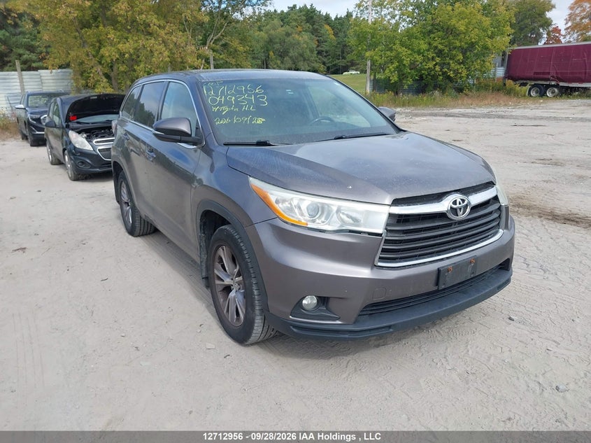2014 Toyota Highlander Le/Le Plus, Левый зад, IAAI, VIN 5TDBKRFH8ES049343