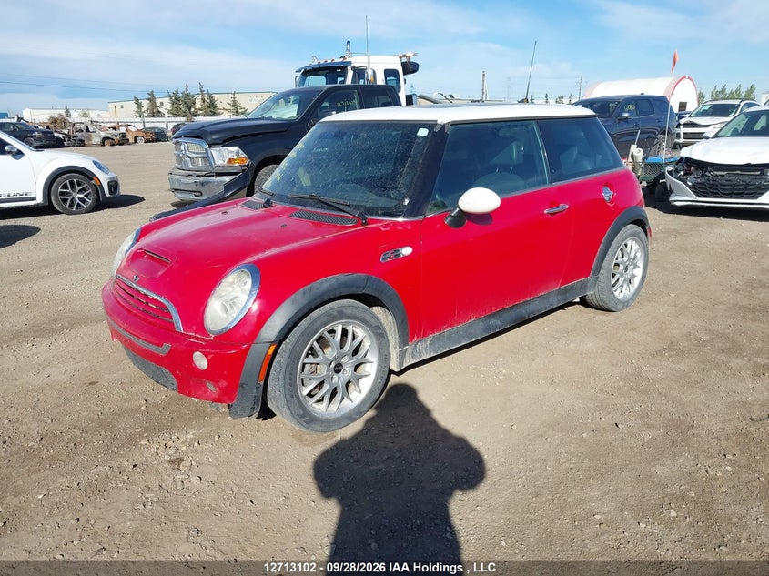 2006 Mini Cooper S, Hail, IAAI, VIN WMWRE33516TJ39656 — photo 2