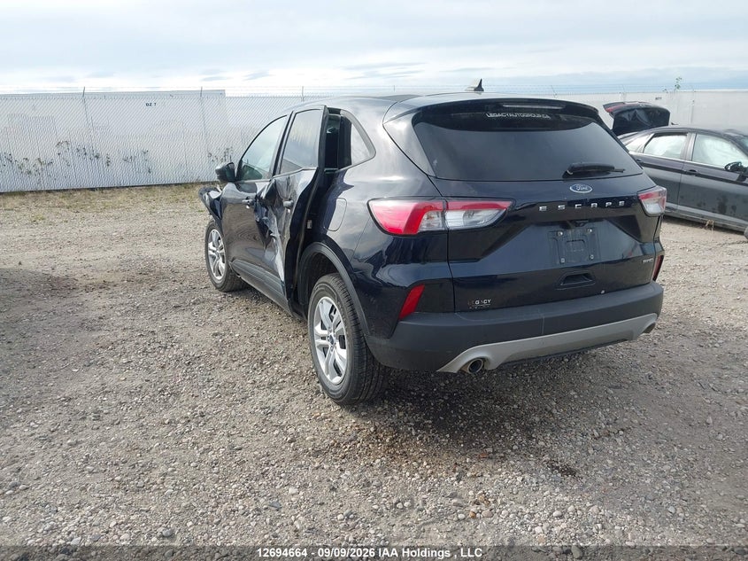 Vin: 1fmcu9f63mub21746, lot: 3120181, ford escape s 20213