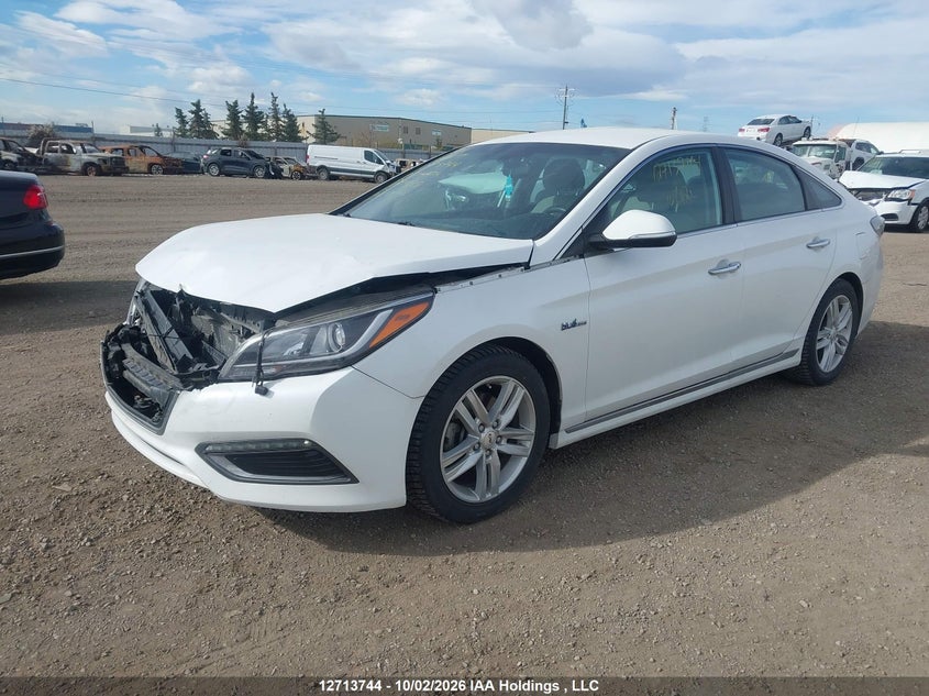 2017 Hyundai Sonata Hybrid Se, Front, IAAI, VIN KMHE24L17HA059835 — photo 2