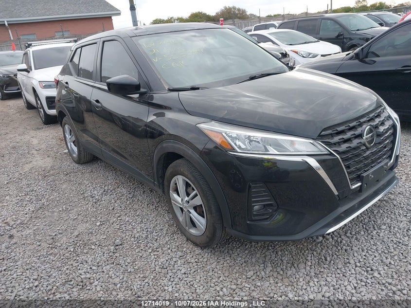 2021 Nissan Kicks S, Vandalized, IAAI, VIN 3N1CP5BV6ML555044