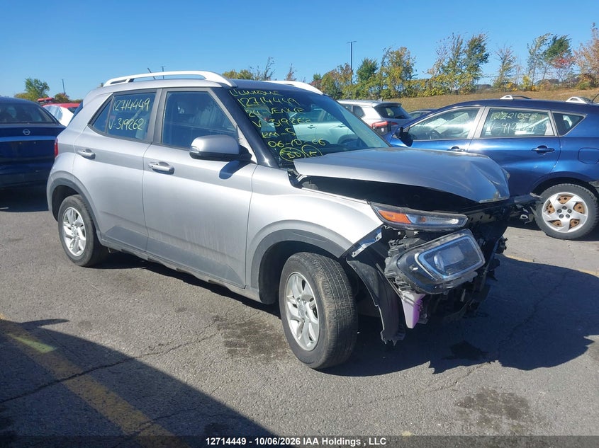 2024 Hyundai Venue Preferred, Front, IAAI, VIN KMHRC8A32RU319262
