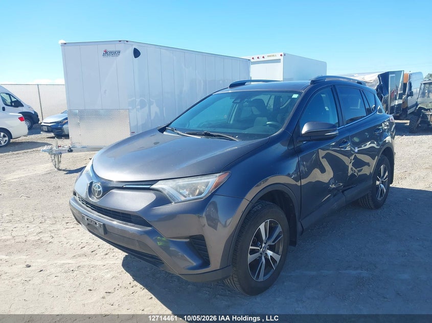 2018 Toyota Rav4, Левый бок, IAAI, VIN 2T3ZFREV3JW467490 — фото 2