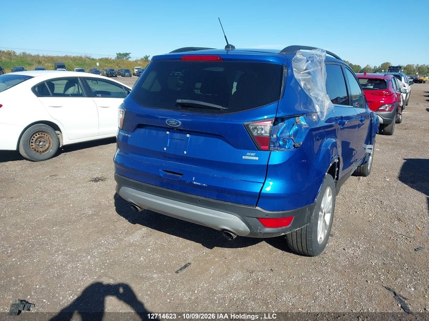 Vin: 1fmcu0gd0hua96383, lot: 3121173, ford escape se 20174