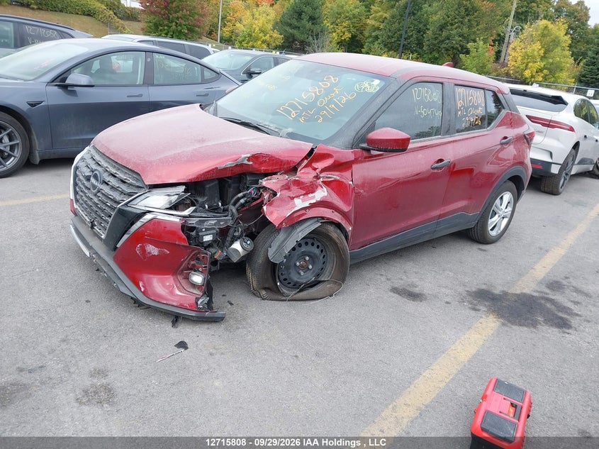 2025 Nissan Kicks Play S Cvt, Left Front, IAAI, VIN 3N1CP5BV2SL504749 — photo 2