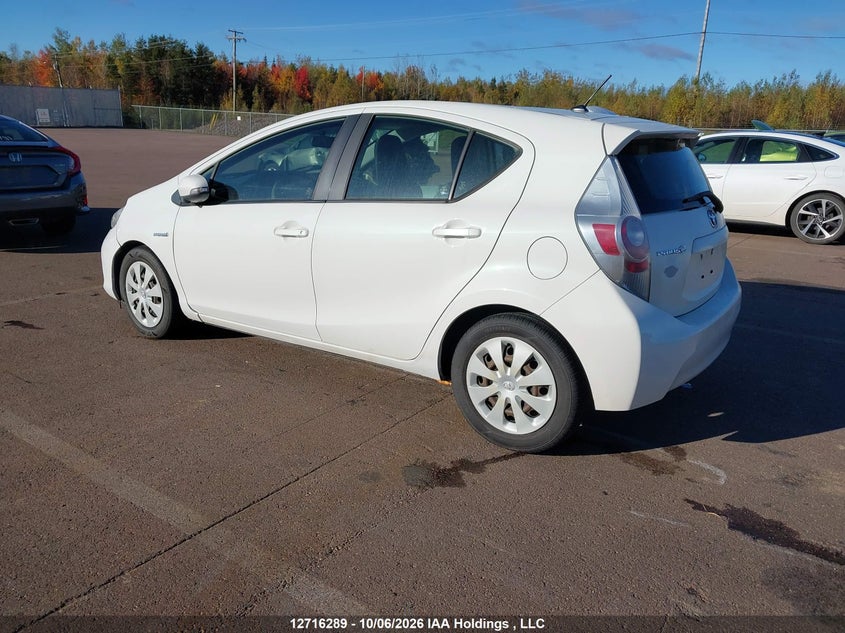 Vin: jtdkdtb36d1528261, lot: 3123017, toyota prius c technology 20133