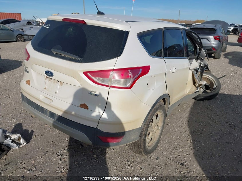 Vin: 1fmcu9gx8fuc70552, lot: 3123027, ford escape se 20154