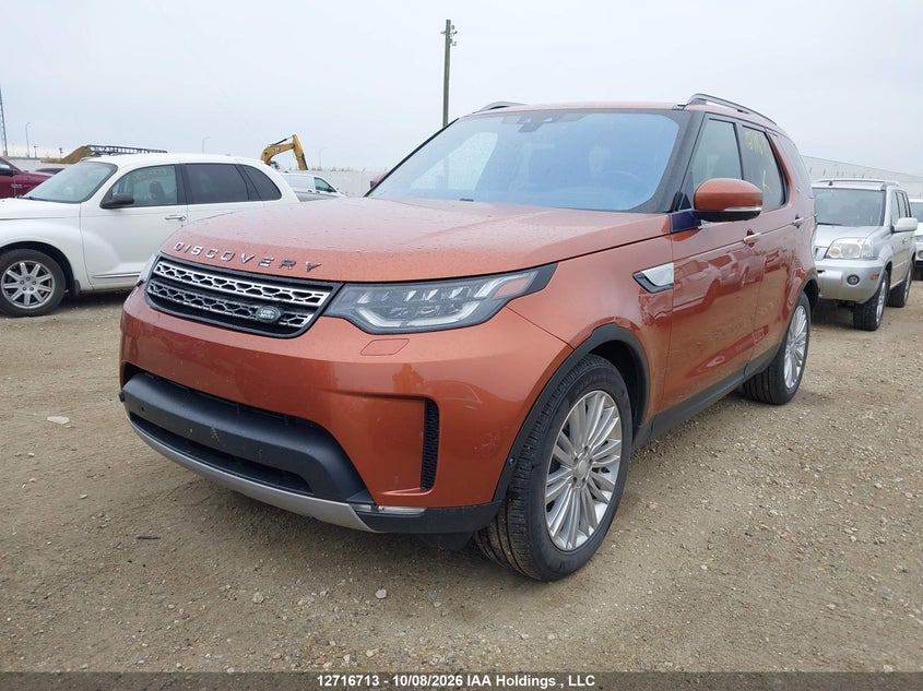 2017 Land Rover Discovery Hse Luxury, Front, IAAI, VIN SALRHBBK8HA032705 — photo 2