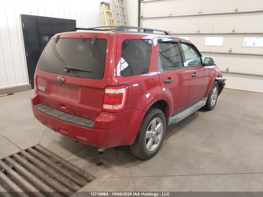 Vin: 1fmcu0d72akd14498, lot: 3123735, ford escape xlt 20104