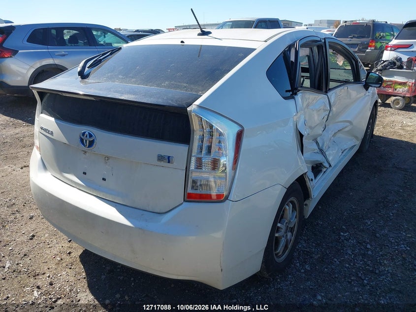Vin: jtdkn3du1b0322979, lot: 3123861, toyota prius 20114