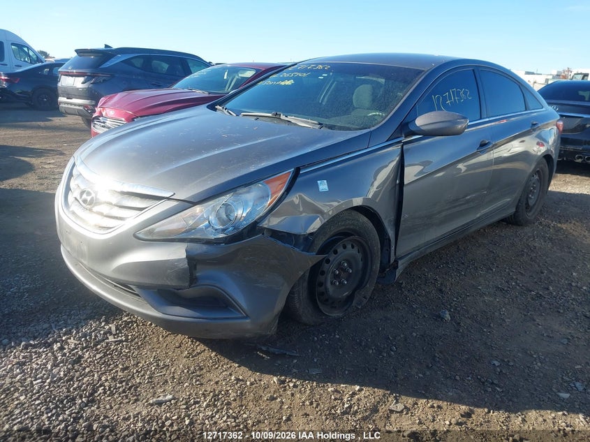 2011 Hyundai Sonata Gl, Front, IAAI, VIN 5NPEB4AC5BH265101 — photo 2