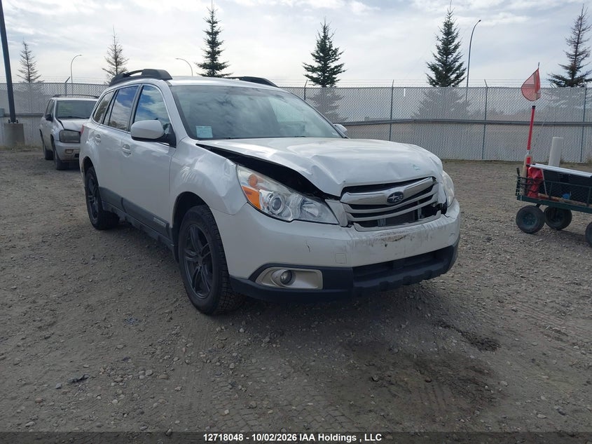 2011 Subaru Outback 2.5I Limited, Front, IAAI, VIN 4S4BRGKC8B3410220