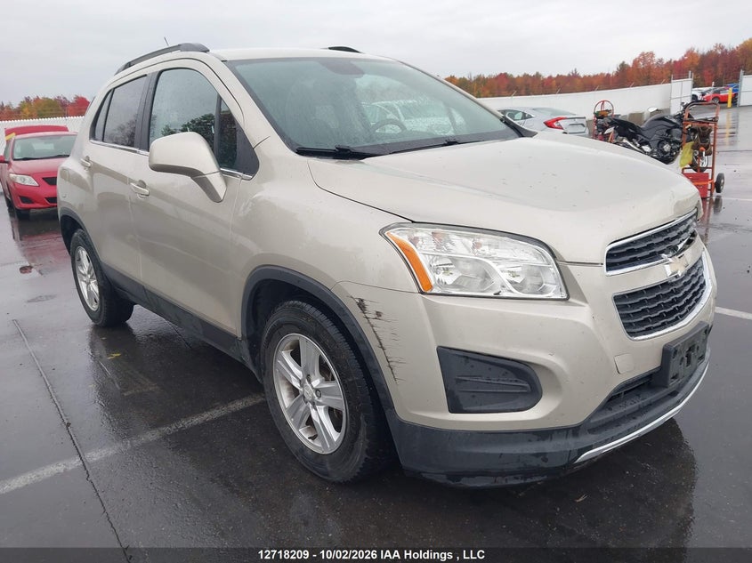 2015 Chevrolet Trax 2Lt, Left Front, IAAI, VIN 3GNCJLSB9FL116620