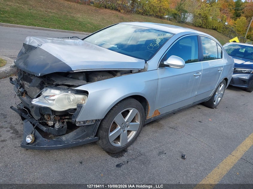 2008 Volkswagen Passat Komfort, Left Front, IAAI, VIN WVWAK73C18E130834 — photo 2