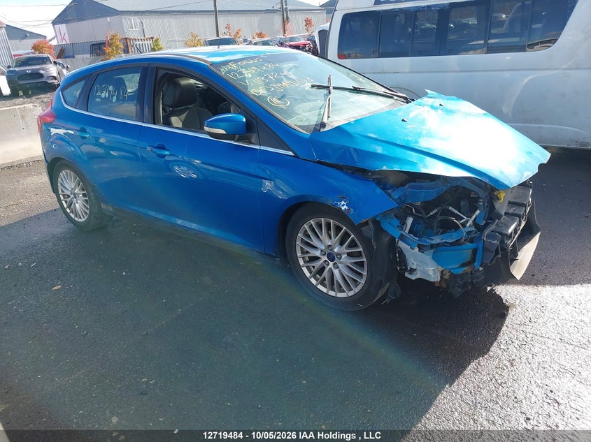 2014 Ford Focus Titanium, Удар спереди, IAAI, VIN 1FADP3N27EL113724