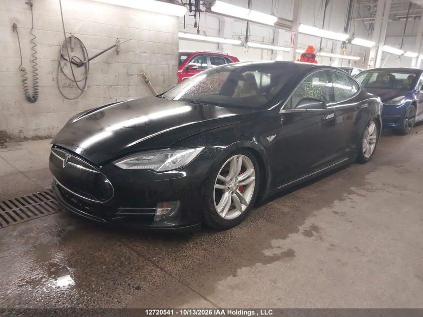 Vin: 5yjsa1h28efp67802, lot: 3127650, tesla model s 20142