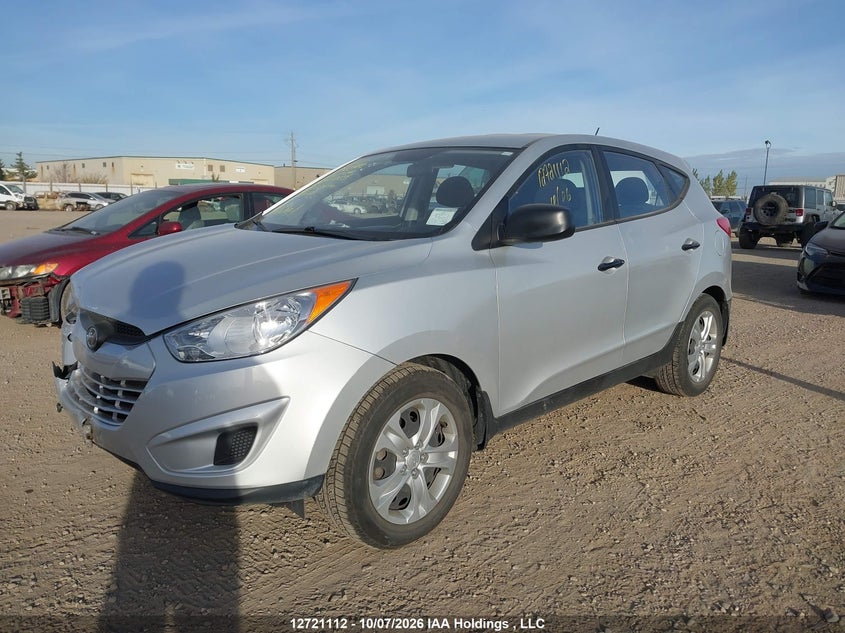 2011 Hyundai Tucson Gl, Front, IAAI, VIN KM8JTCAC1BU201869 — photo 2
