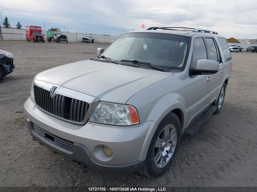 2003 Lincoln Navigator, Удар сзади, IAAI, VIN 5LMFU28R43LJ43493 — фото 2