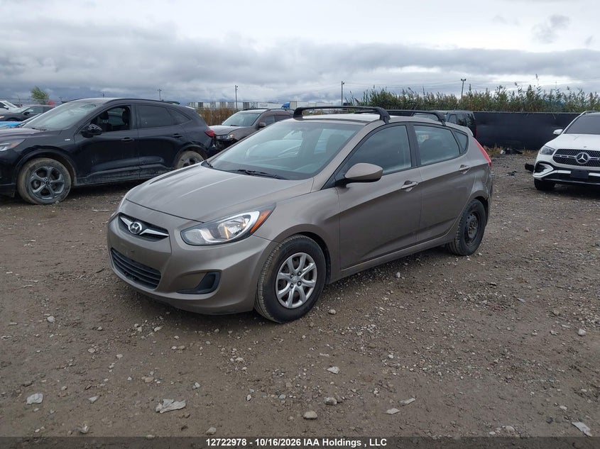 2013 Hyundai Accent Gl, Left Rear, IAAI, VIN KMHCT5AE4DU130756 — photo 2
