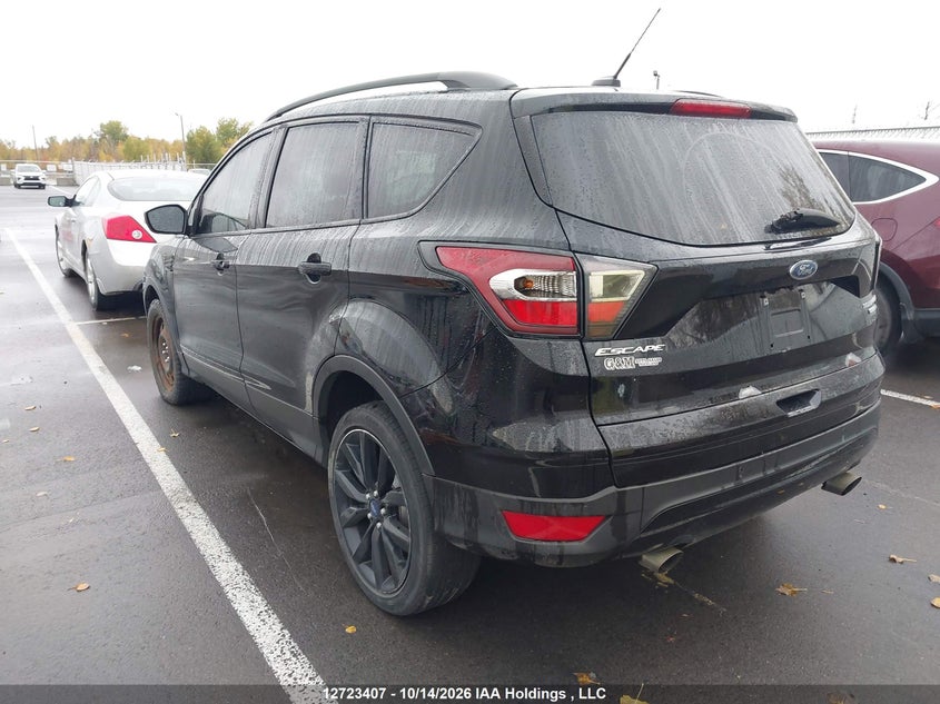 Vin: 1fmcu9j94hua69986, lot: 3130699, ford escape titanium 20173