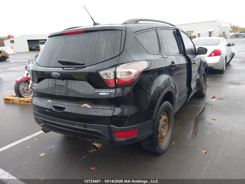 Vin: 1fmcu9j94hua69986, lot: 3130699, ford escape titanium 20174