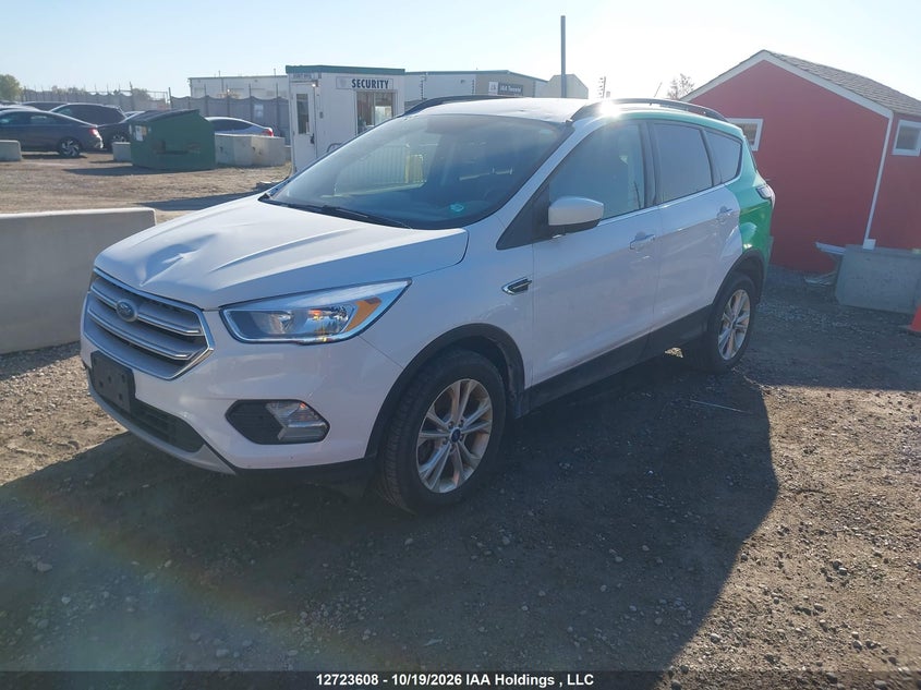 Vin: 1fmcu9gd5jud09063, lot: 3130914, ford escape se 20182