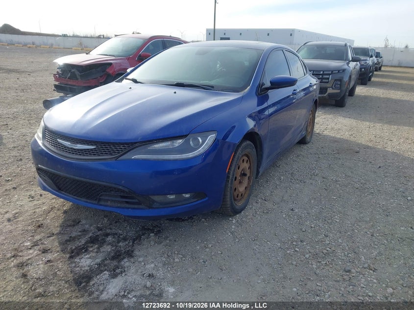 2015 Chrysler 200 S, Right Front, IAAI, VIN 1C3CCCDGXFN508165 — photo 2