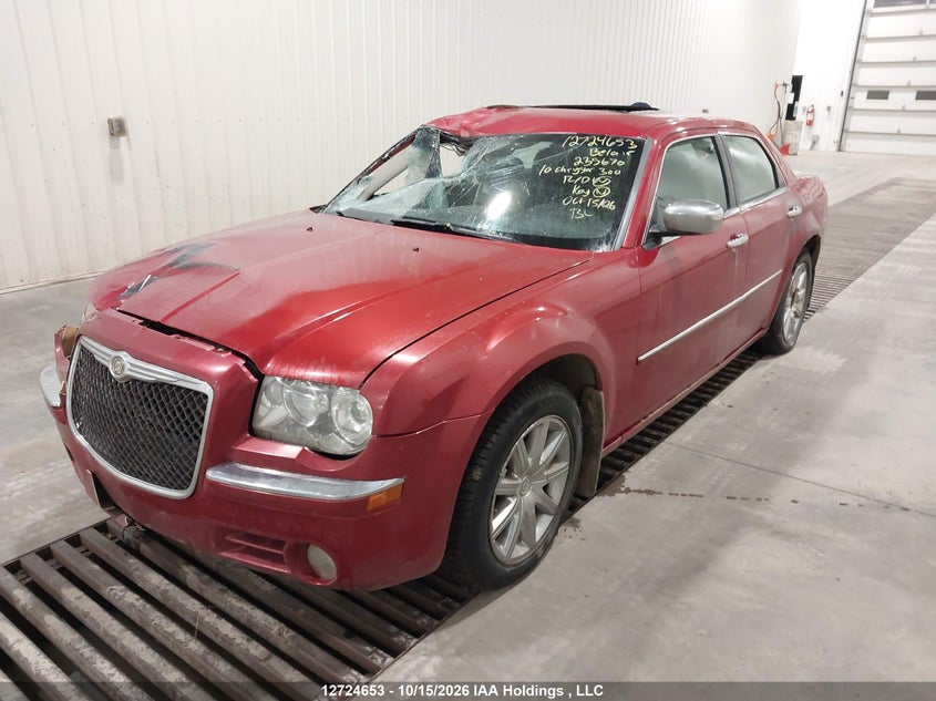 2010 Chrysler 300 Limited, Front, IAAI, VIN 2C3CA3CV6AH235670 — photo 2