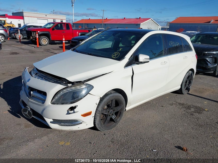 2013 Mercedes-Benz B250, Front, IAAI, VIN WDDMH4EB0DJ174703 — photo 2