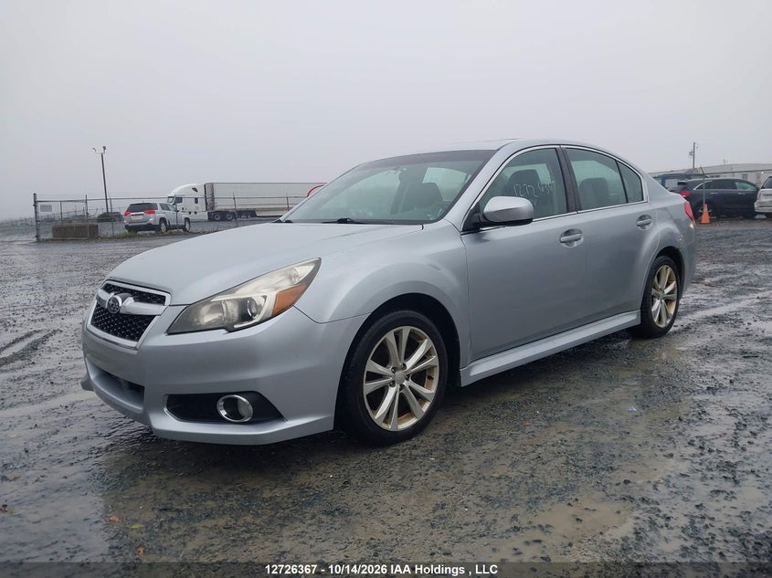 2013 Subaru Legacy 2.5I Touring Package, Удар сзади, IAAI, VIN 4S3BMGG68D1009190 — фото 2