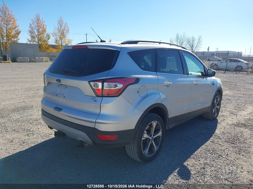Vin: 1fmcu9g95hua43209, lot: 3136269, ford escape se 20174