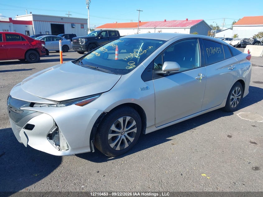 2021 Toyota Prius Prime, Удар спереди, IAAI, VIN JTDKAMFP3M3195873 — фото 2