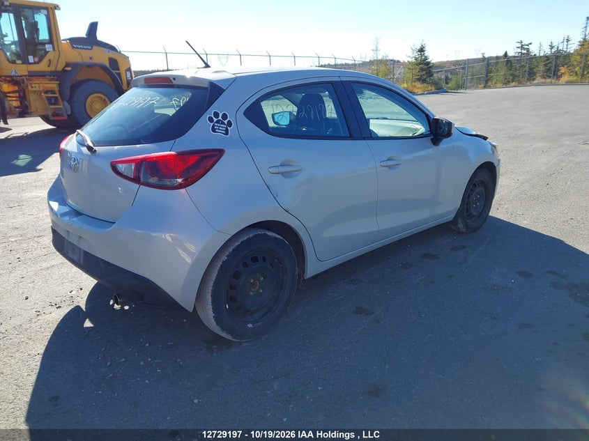Vin: 3mydlbjv4ly717821, lot: 3136954, toyota yaris le/xle 20204
