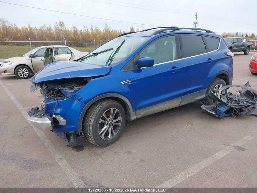 Vin: 1fmcu9hd4juc95977, lot: 3136997, ford escape sel 20182